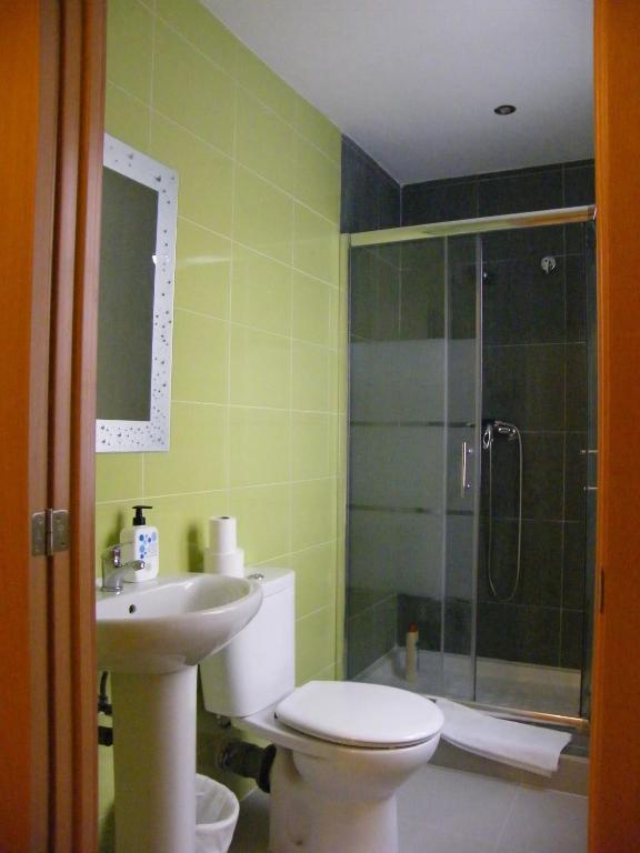 Pension Corona Zaragoza Room photo